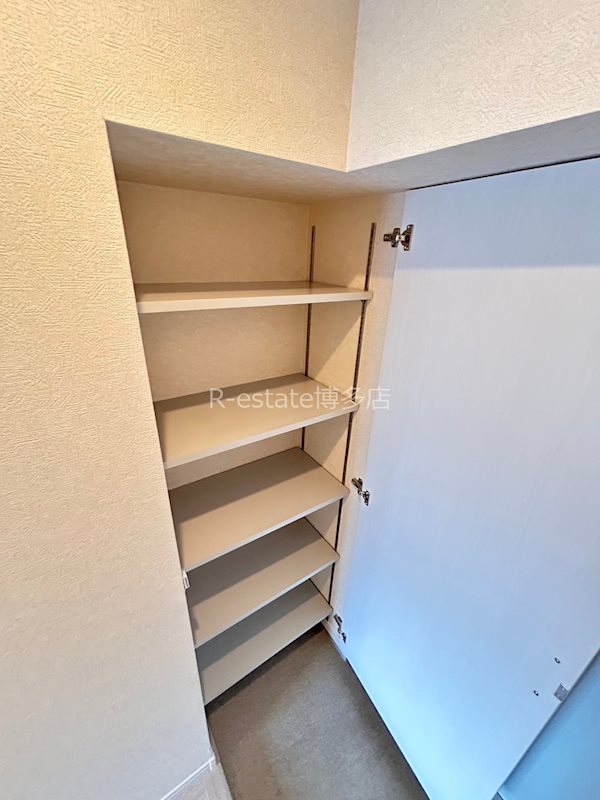 サヴォイソリディティ その他16