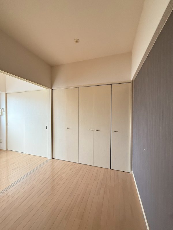 レジデンシャルヒルズヴィラスタイル ベッドルーム