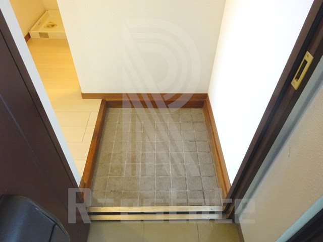 AEC天神東アネックス 玄関