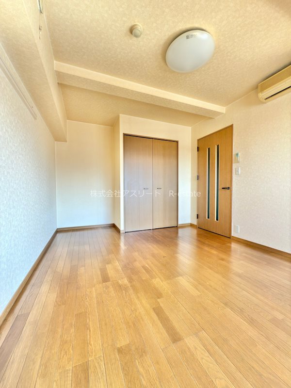 ニューロング博多 リビング