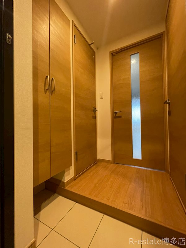 モダンパラッツォ天神東ニューロ 玄関