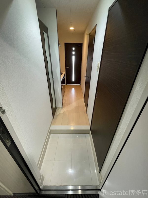 クラブオリエントNo72ハーバーイーストタワー 玄関