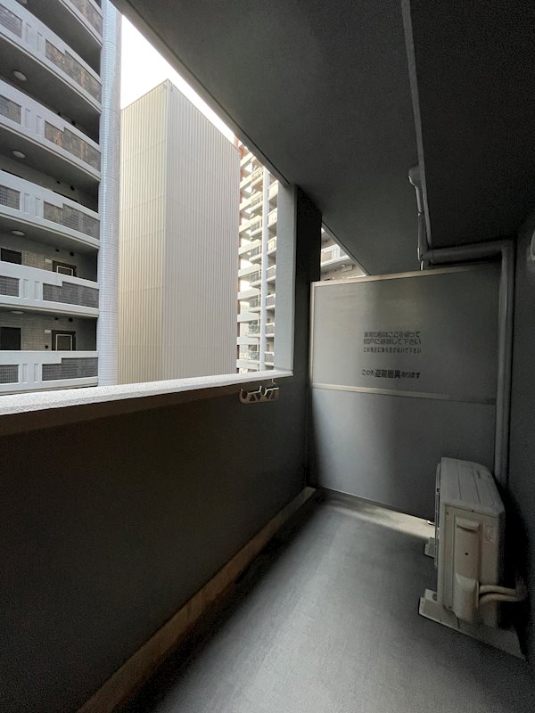 ロイヤル渡辺通2 88 ベランダ