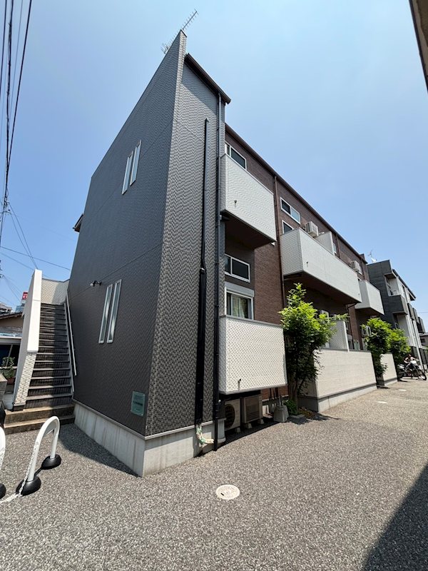 アンピオ吉塚参番館 202号室 外観