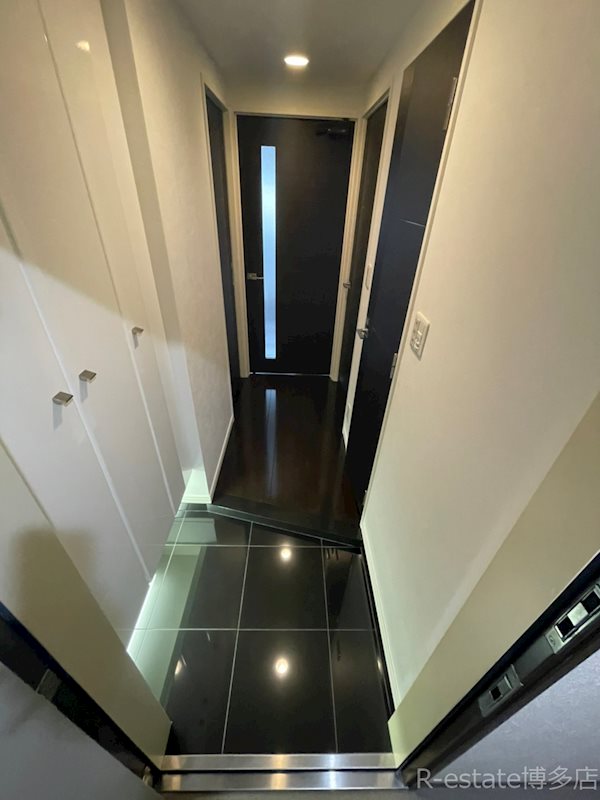 アクタス渡辺通パークシティ 玄関