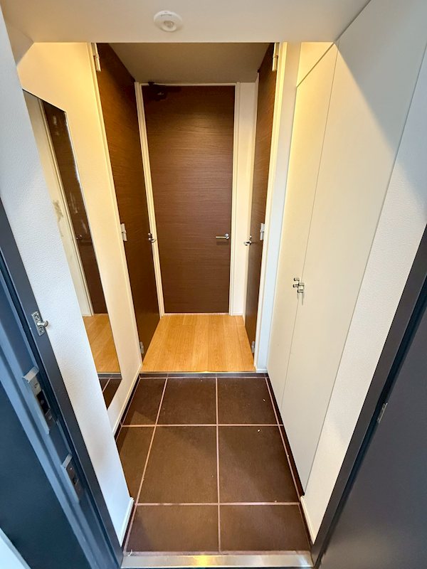 GRAND HILL IWASE　BLD 玄関