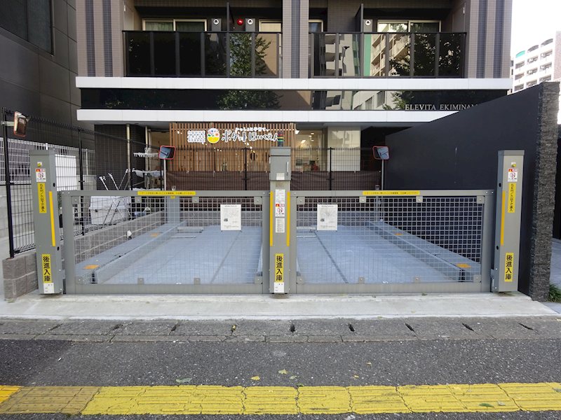 エルヴィータ駅南 駐車場