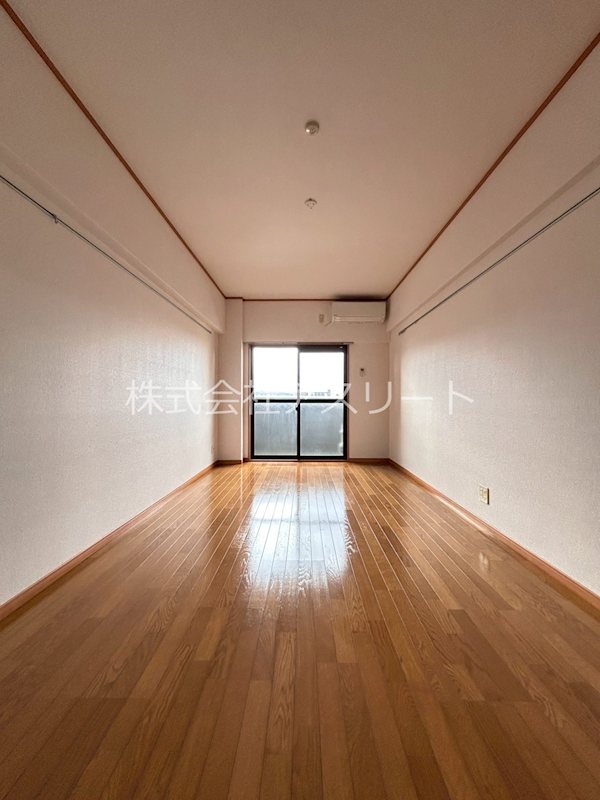 ロイヤル日赤通80 ベッドルーム