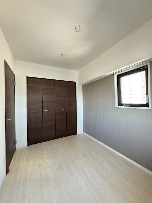 CINQ　IWASE　BLD ベッドルーム