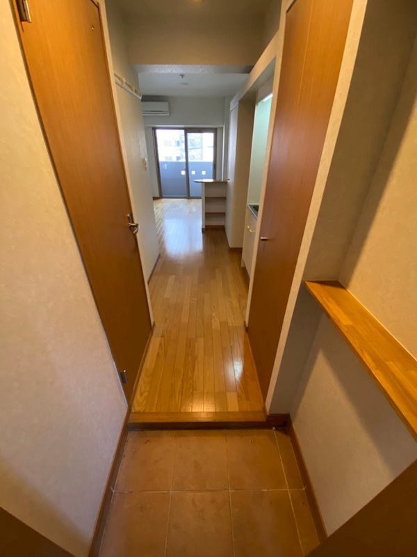 エンクレスト舞鶴 玄関