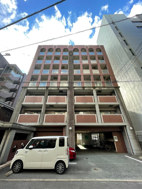 エミリエ大濠 702号室 外観