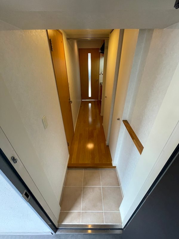 エンクレスト天神3 玄関