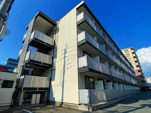 レオパレスフローラ 213号室 外観