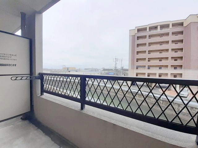 サンライク箱崎 ベランダ