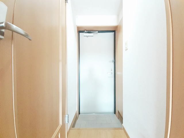 エスポガーデン 玄関