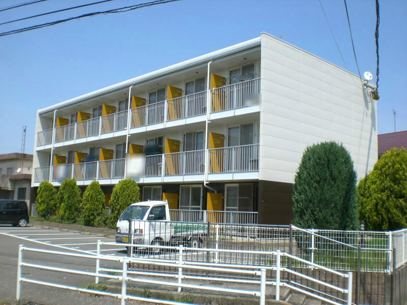レオパレスフレイグラント多々良 303号室 外観