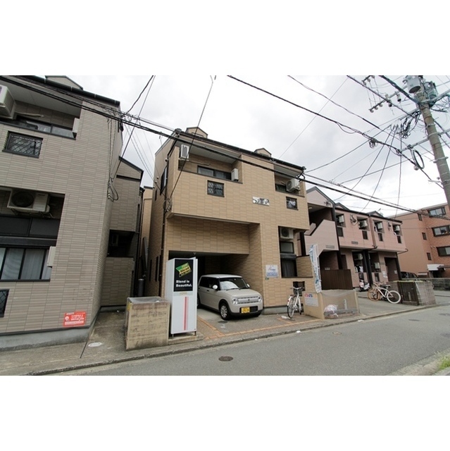 クローバー館 206号室 外観