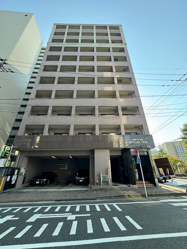 ピュアドームリバーサイド天神 702号室 外観