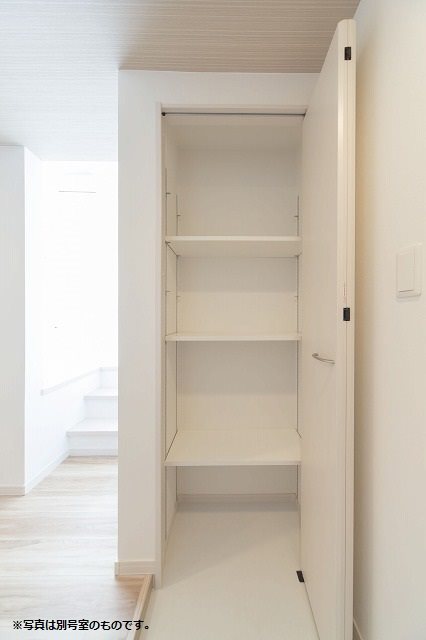 ルミカ箱崎 玄関