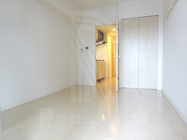 ピュアドームエクサイト博多 リビング