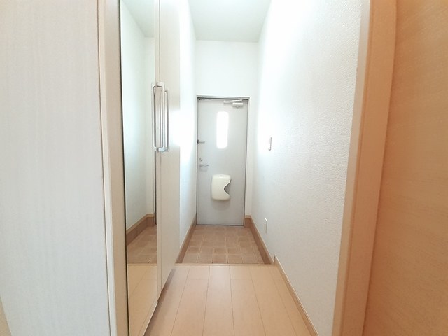 すみれＡ 玄関