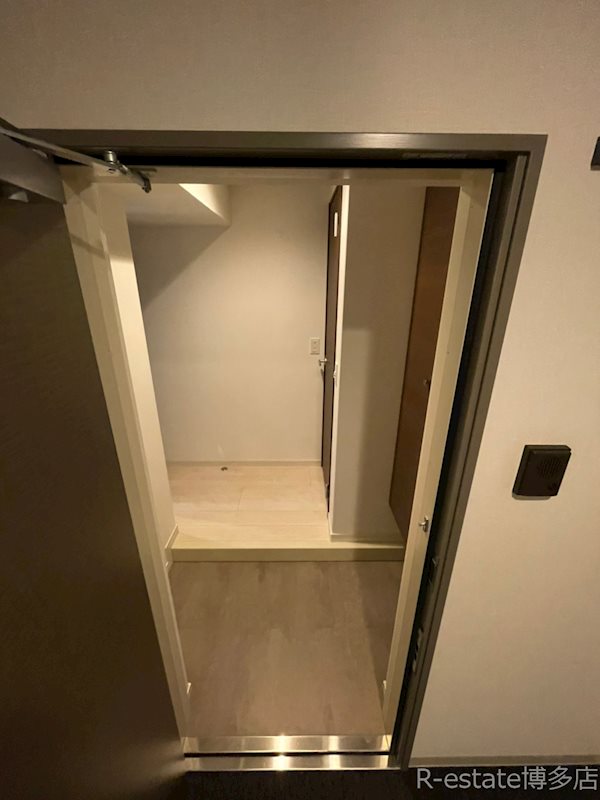 D-room gracious平尾 玄関