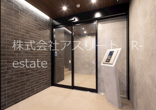 リアンレガーロ吉塚ステーション 玄関