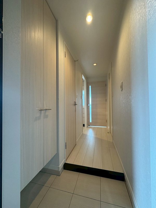 エンクレスト舞鶴２ 玄関