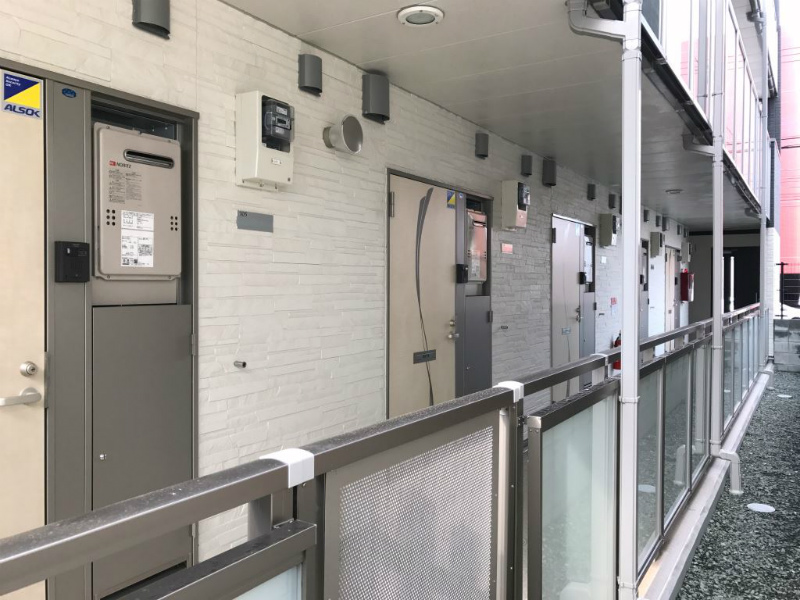クレイノきよみ通り 玄関