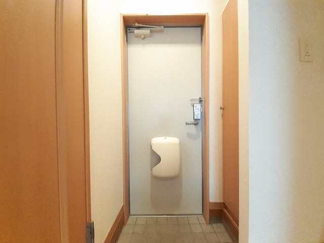 グレ－ス筥松 玄関