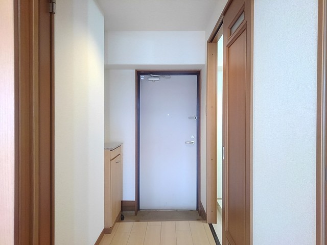 プラシード　カーサ 玄関