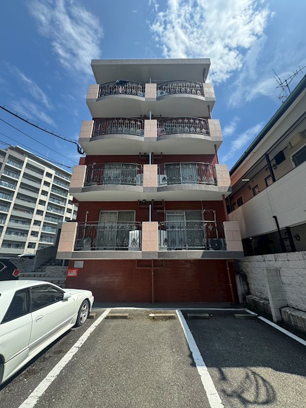 ペルソネ高宮 105号室 外観