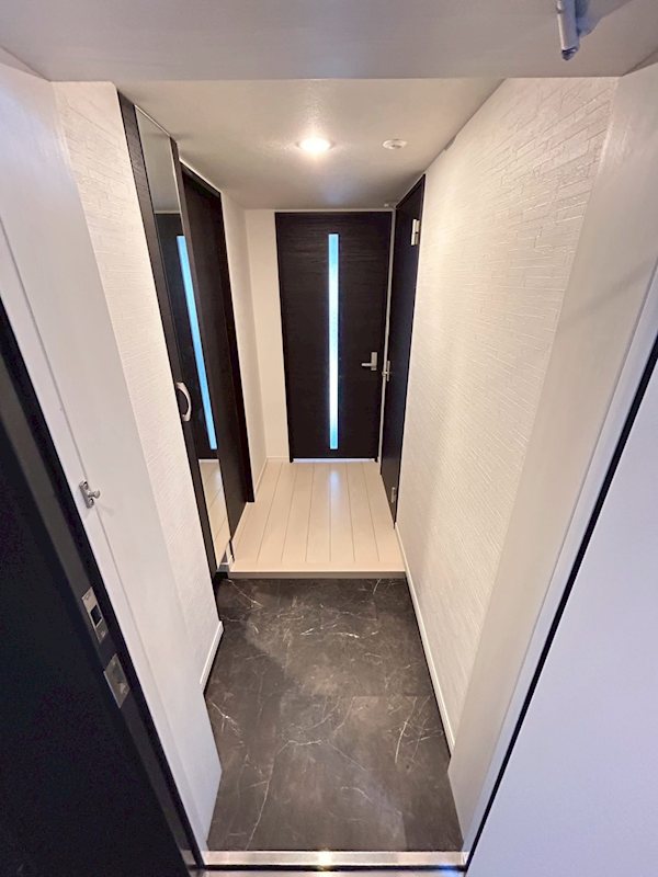 アヴァンセ千早 玄関