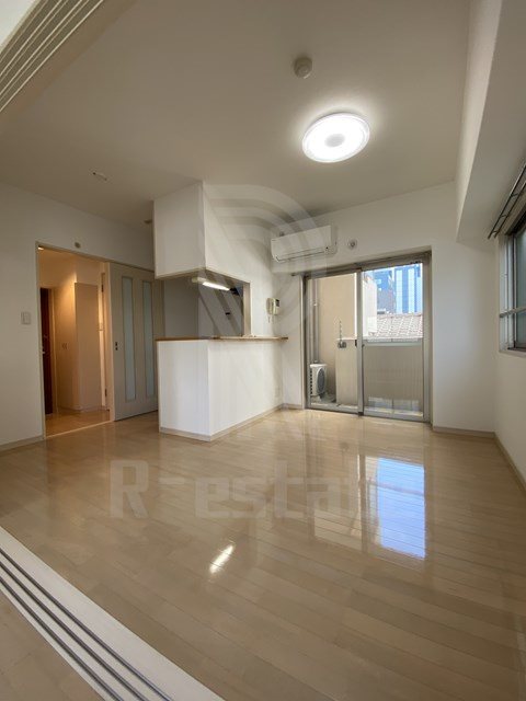 FAME上呉服 リビング