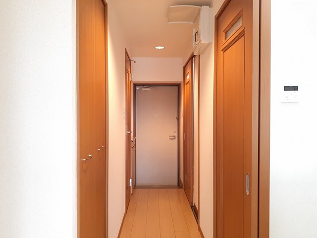 プラシード　カーサ 玄関