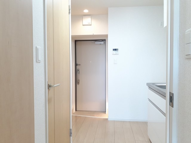 グランドクリーンヒット松田 玄関