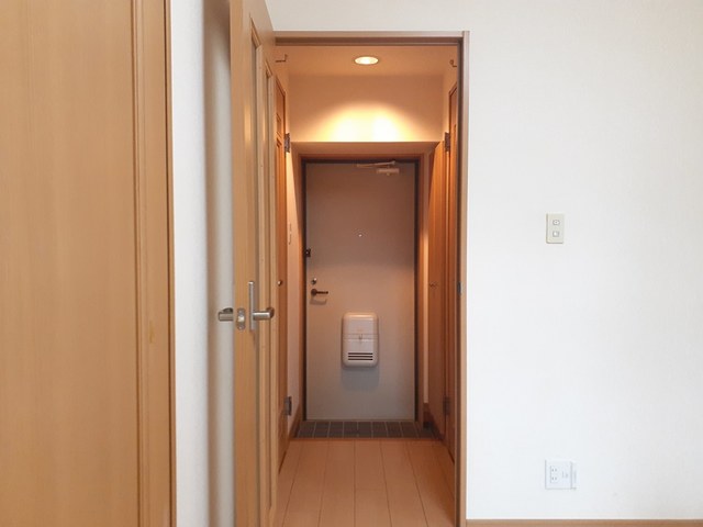 シャロームミキ 玄関