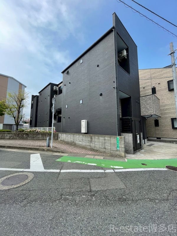 mint plus 105号室 外観