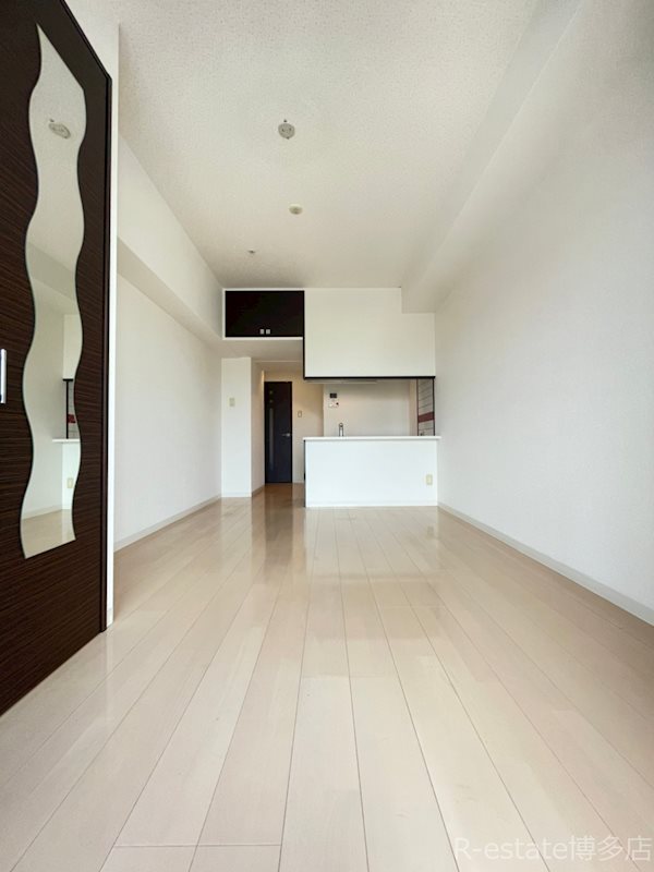 クラブオリエントNo72ハーバーイーストタワー リビング