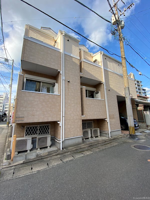 YS吉塚駅東2 102号室 外観