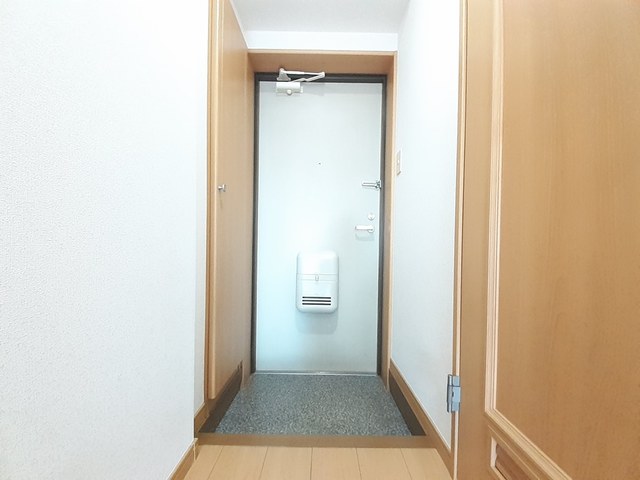 ウィザード空港通り 玄関