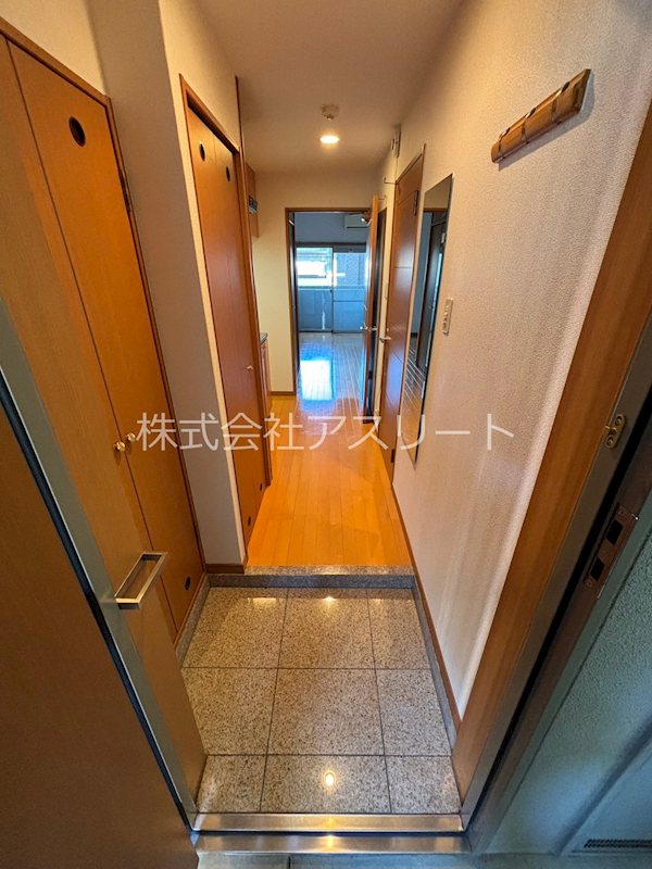 ピュアドーム箱崎アートリア 玄関