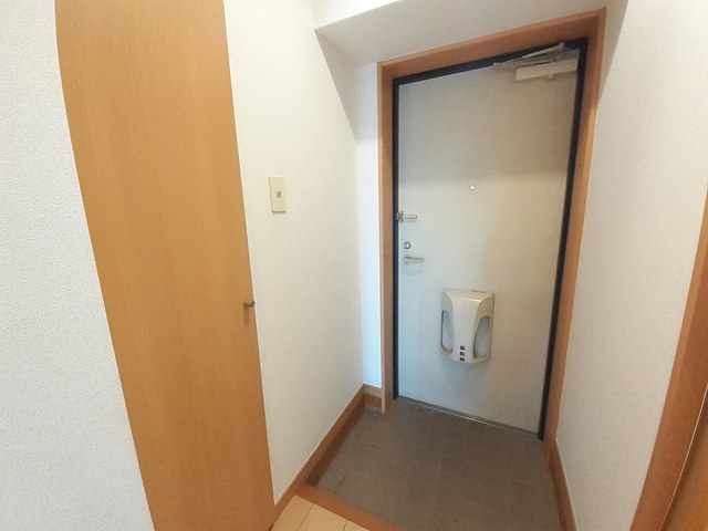 ネオ筥松 玄関
