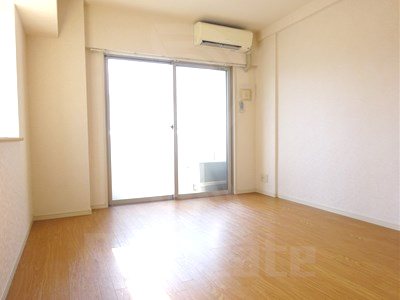 サヴォイエイペックス リビング