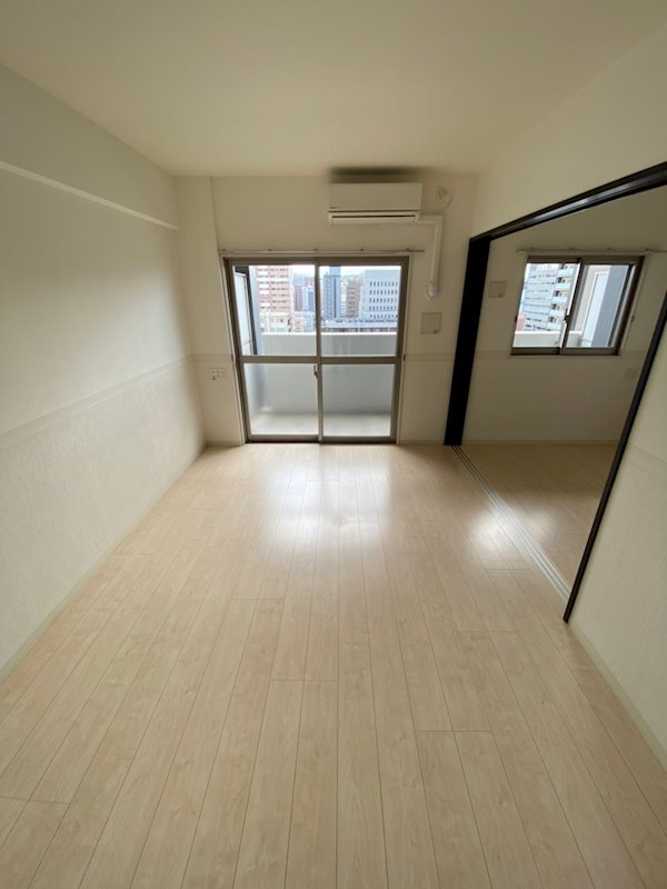 テイルガーデン博多 リビング