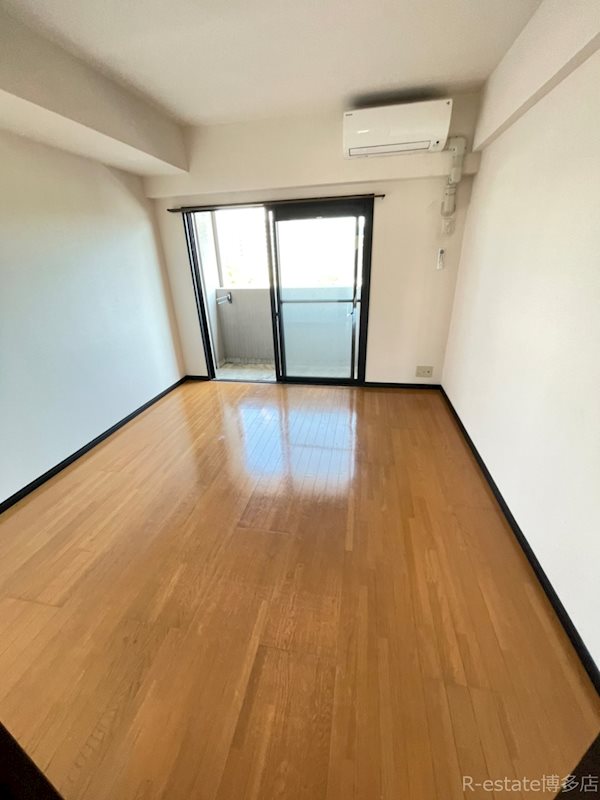 ピュアドームプログレッソ天神 リビング