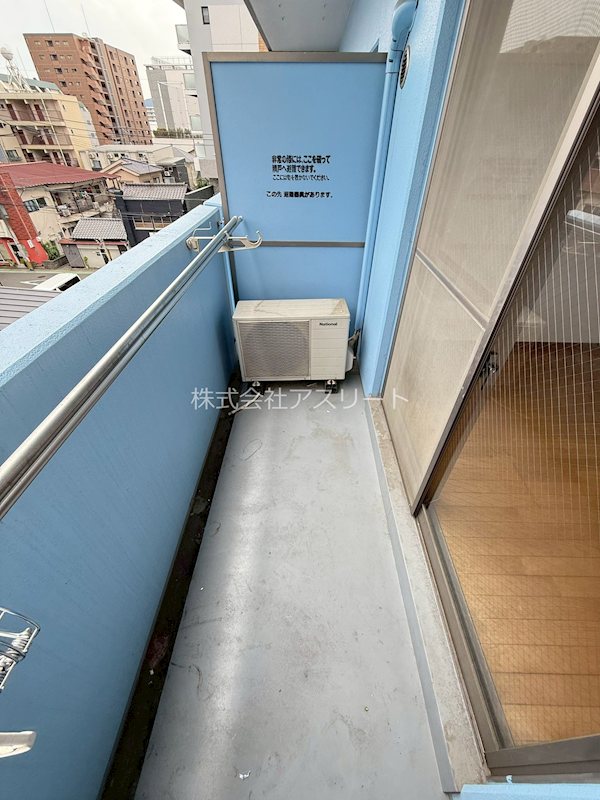 フェリエ博多 ベランダ