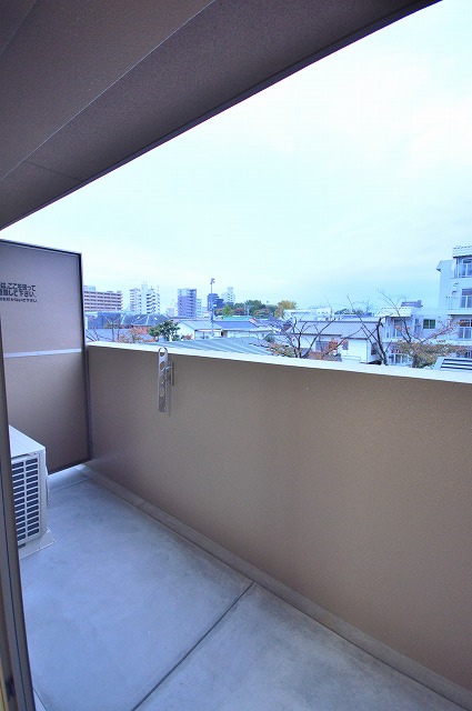 ネクスピア箱崎 ベランダ