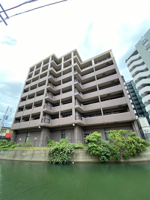 ピュアドームアクシアル天神 403号室 外観