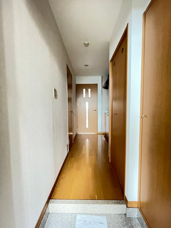 ピュアドームアクシアル天神 玄関